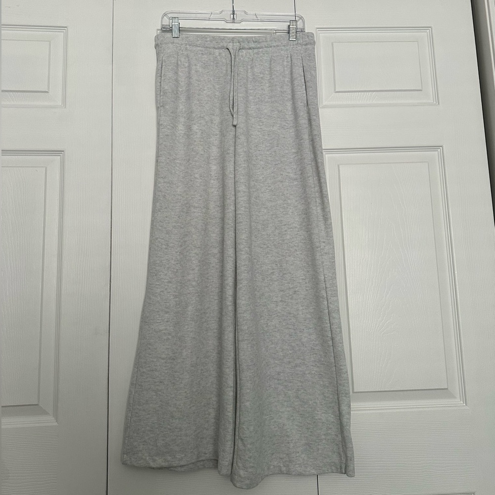 H&M Ribbed Light Heather Gray Wide-Leg Lounge Sweatpants - Size S - EUC